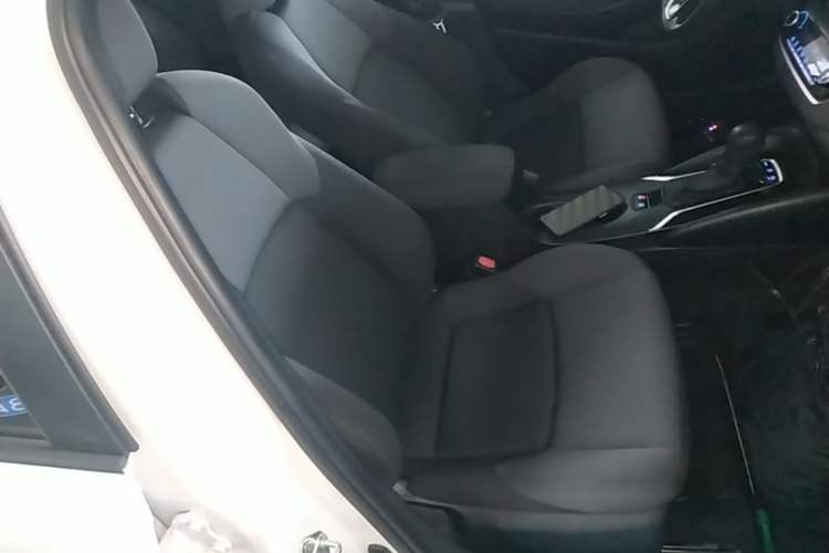 Used Toyota Levin 2021 185T CVT Luxury Edition Right Front Seat
