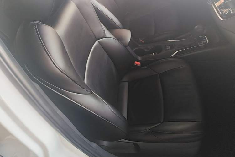 Used Toyota Levin 2021 185T CVT Luxury Edition Right Front Seat