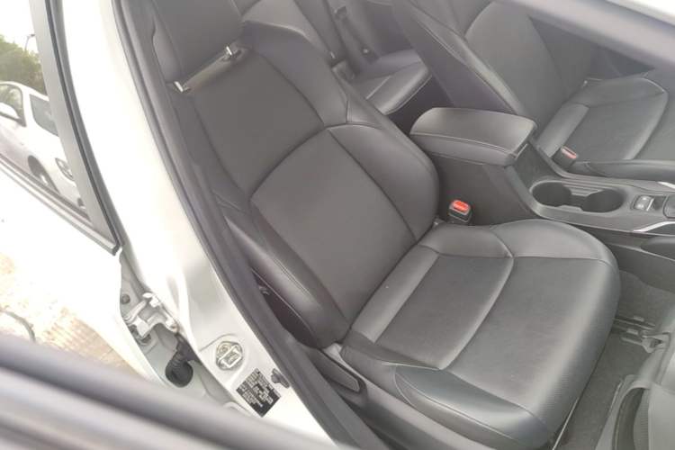Used Toyota Levin 2021 185T CVT Luxury Edition Right Front Seat
