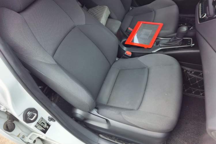 Used Toyota Levin 2021 185T CVT Luxury Edition Right Front Seat
