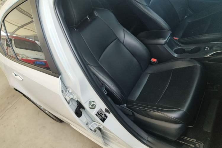 Used Toyota Levin 2021 185T CVT Entry-Level Version Right Front Seat