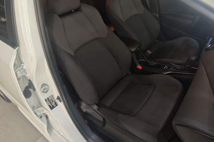 Used Toyota Levin 2021 185T CVT Luxury Edition Right Front Seat