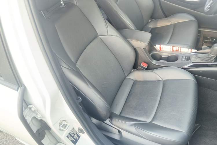 Used Toyota Levin 2021 185T CVT Luxury Edition Right Front Seat