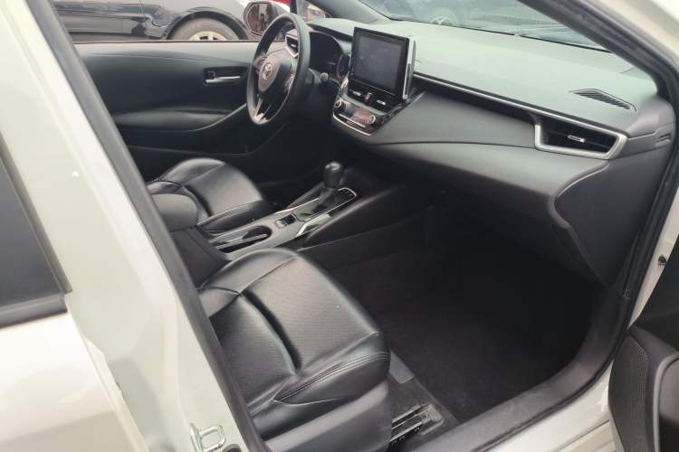 Used Toyota Levin 2021 185T CVT Luxury Edition Right Front Seat