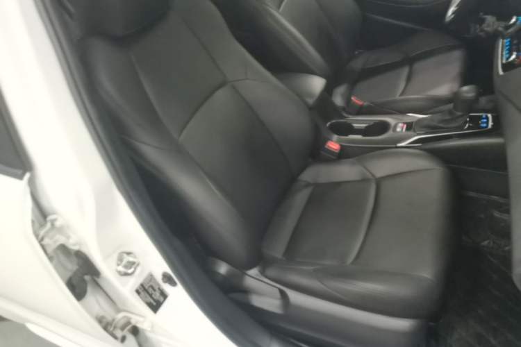 Used Toyota Levin 2021 185T CVT Luxury Edition Right Front Seat