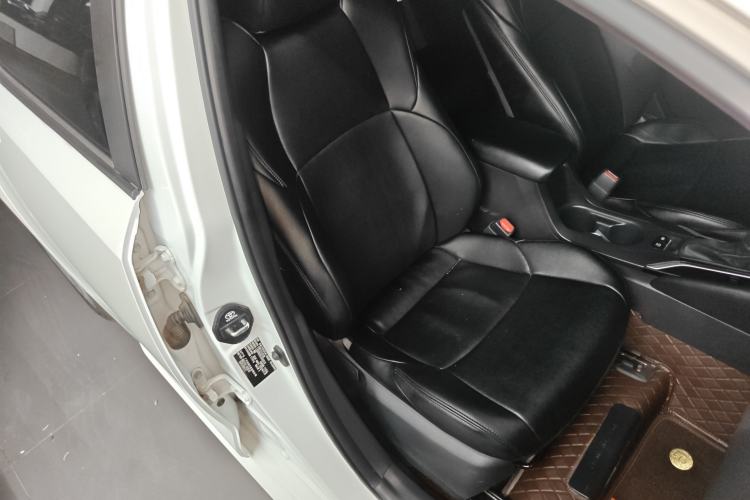 Used Toyota Levin 2021 185T CVT Luxury Edition Right Front Seat