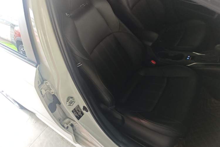 Used Toyota Levin 2021 Dual-Engine 1.8H E-CVT Luxury Edition Right Front Seat