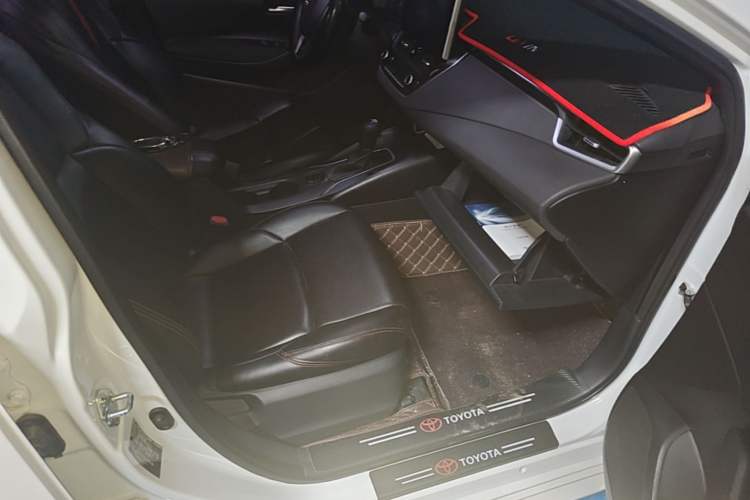 Used Toyota Levin 2021 185T CVT Luxury Edition Right Front Seat
