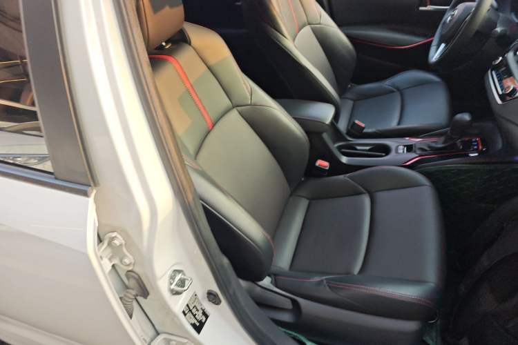 Used Toyota Levin 2021 Dual-Motor 1.8H E-CVT Sport Edition Right Front Seat