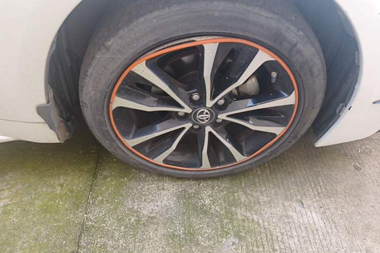 Used Toyota Levin 2021 185T CVT Sport Edition Right Front Wheel Hub