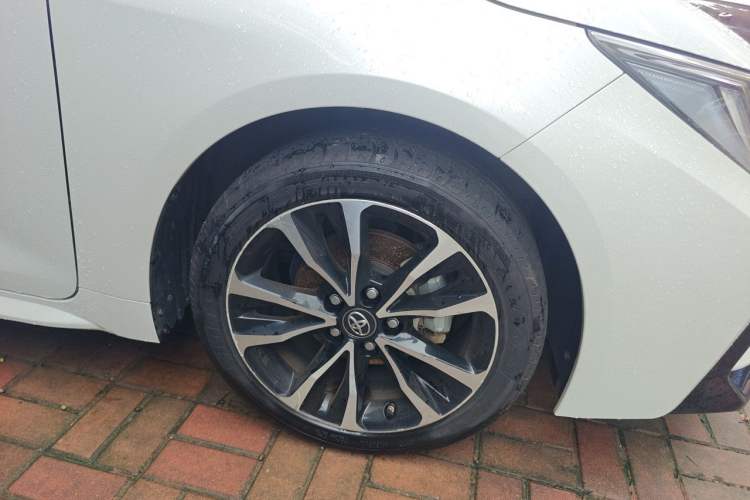 Used Toyota Levin 2021 185T CVT Luxury Edition Right Front Wheel Hub