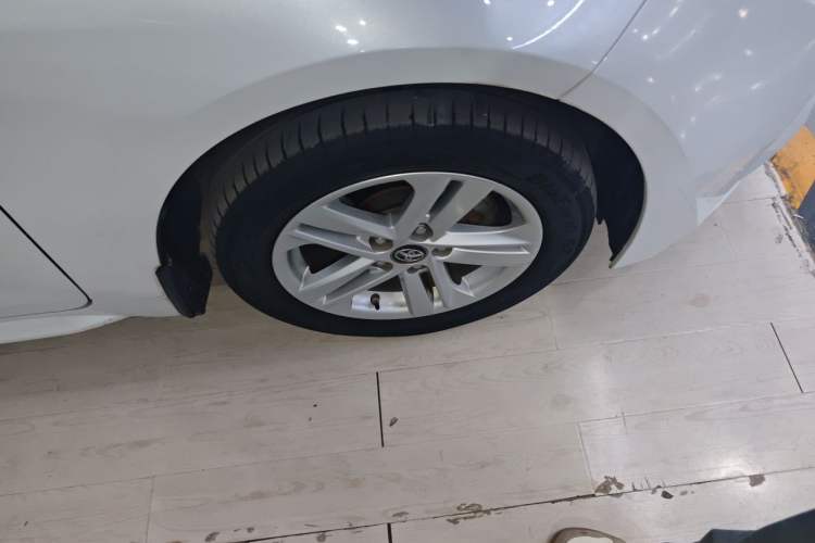 Used Toyota Levin 2021 185T CVT Luxury Edition Right Front Wheel Hub