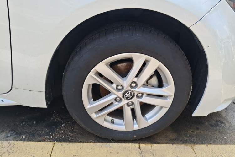Used Toyota Levin 2021 185T CVT Luxury Edition Right Front Wheel Hub