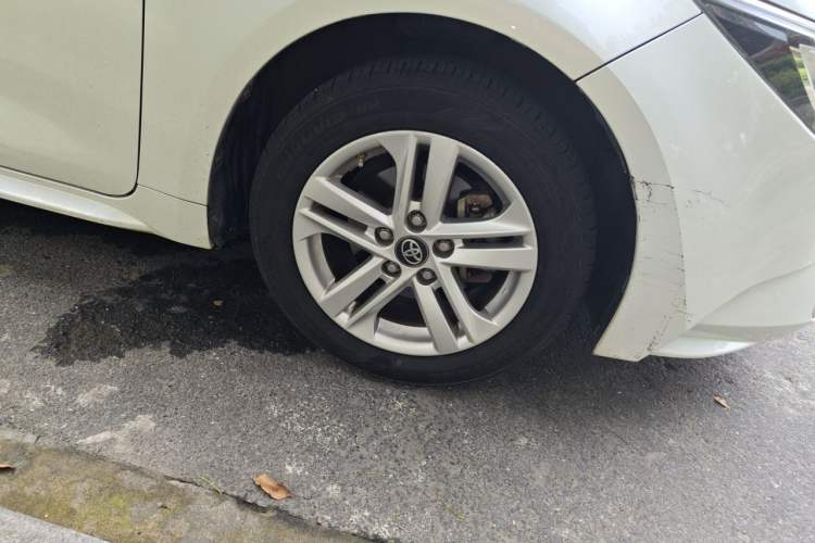 Used Toyota Levin 2021 185T CVT Luxury Edition Right Front Wheel Hub