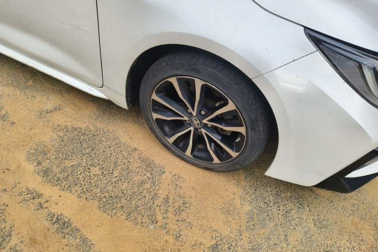 Used Toyota Levin 2021 185T CVT Sport Edition Right Front Wheel Hub