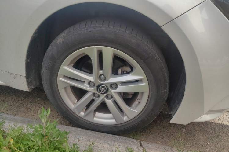 Used Toyota Levin 2021 Dual-Engine 1.8H E-CVT Luxury Edition Right Front Wheel Hub
