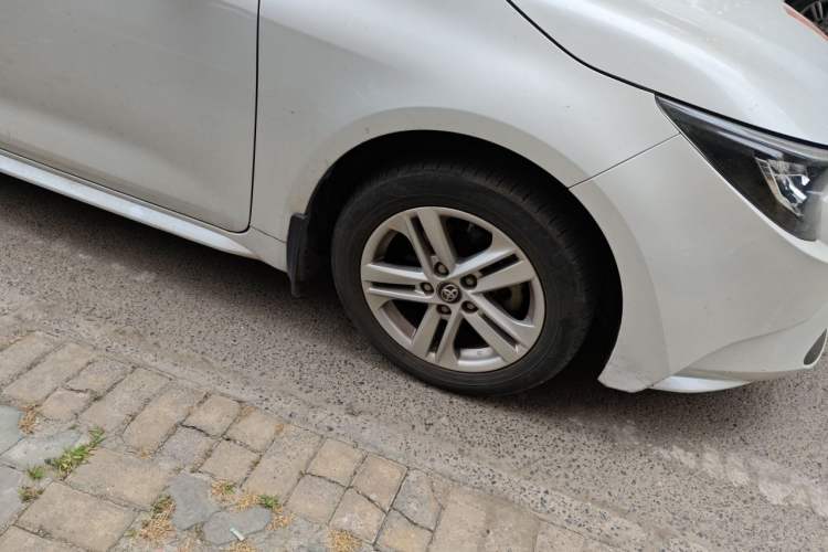 Used Toyota Levin 2021 185T CVT Luxury Edition Right Front Wheel Hub