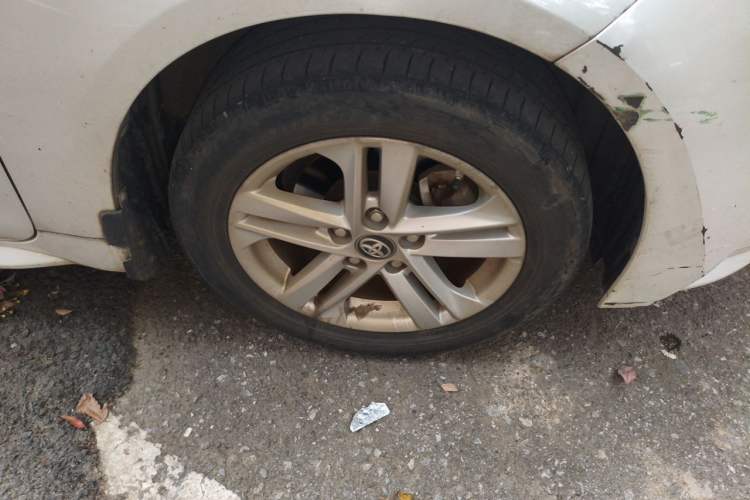 Used Toyota Levin 2021 185T CVT Luxury Edition Right Front Wheel Hub