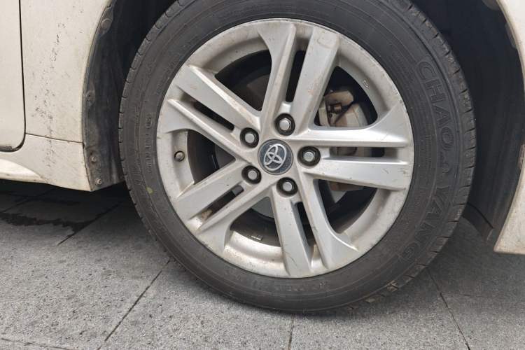 Used Toyota Levin 2021 Dual-Motor 1.8H E-CVT Leading Edition Right Front Wheel Hub