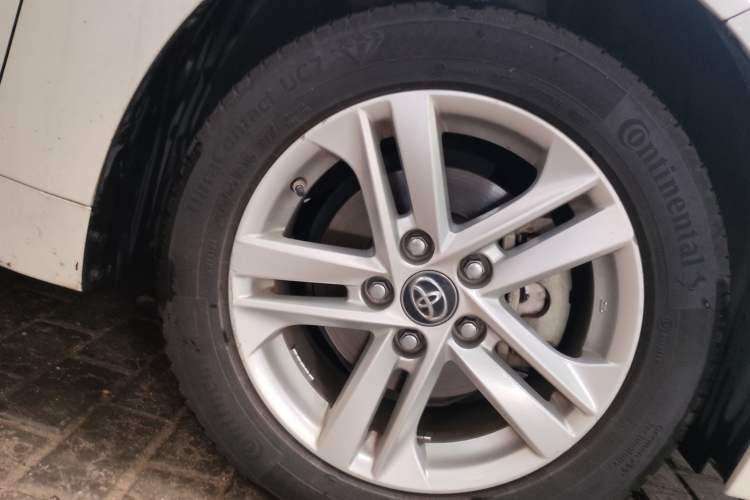 Used Toyota Levin 2021 185T CVT Luxury Edition Right Front Wheel Hub