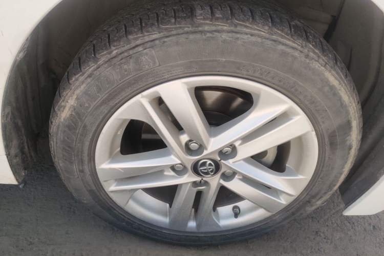 Used Toyota Levin 2021 Dual-Engine 1.8H E-CVT Luxury Edition Right Front Wheel Hub