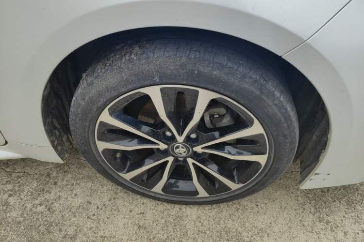 Used Toyota Levin 2021 185T CVT Sport Edition Right Front Wheel Hub