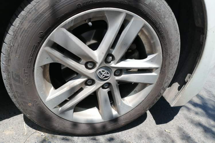 Used Toyota Levin 2021 Dual-Engine 1.8H E-CVT Luxury Edition Right Front Wheel Hub