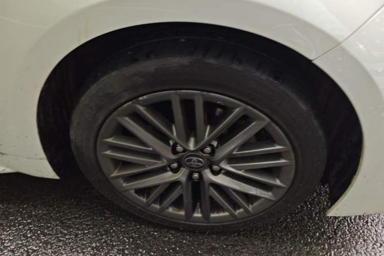 Used Toyota Levin 2021 2.0L Luxury Edition Right Front Wheel Hub