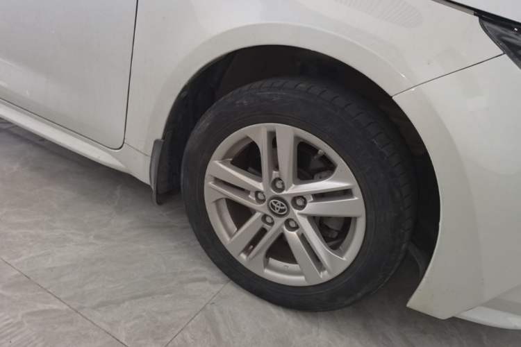 Used Toyota Levin 2021 185T CVT Luxury Edition Right Front Wheel Hub