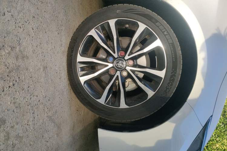 Used Toyota Levin 2021 185T CVT Sport Edition Right Front Wheel Hub