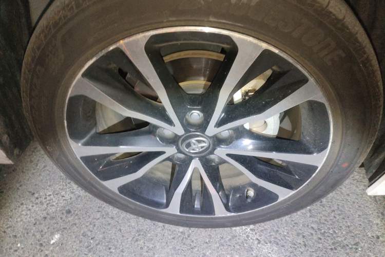 Used Toyota Levin 2021 Dual-Motor 1.8H E-CVT Sport Edition Right Front Wheel Hub
