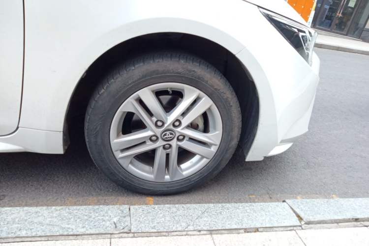 Used Toyota Levin 2021 185T CVT Luxury Edition Right Front Wheel Hub