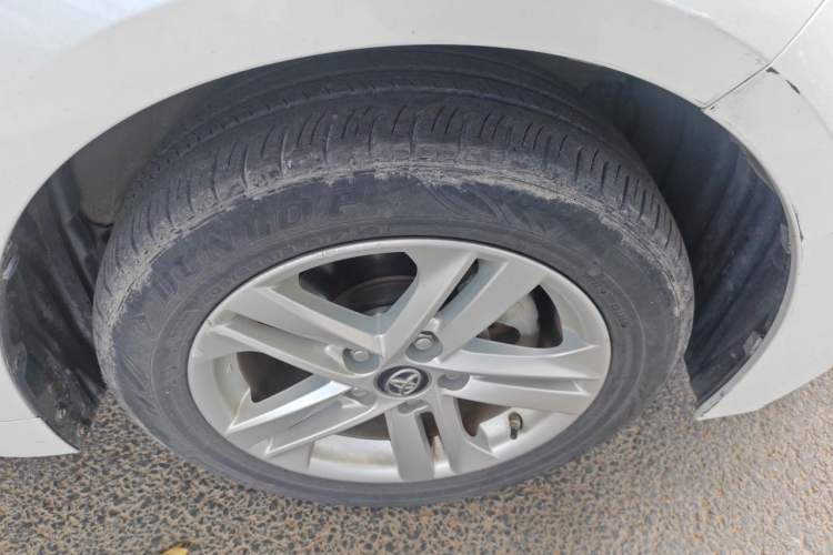 Used Toyota Levin 2021 185T CVT Luxury Edition Right Front Wheel Hub