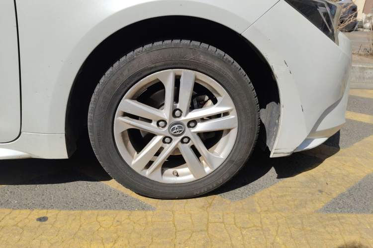 Used Toyota Levin 2021 Dual-Engine 1.8H E-CVT Luxury Edition Right Front Wheel Hub