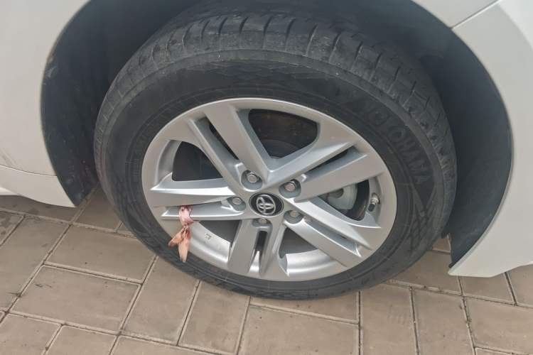Used Toyota Levin 2021 185T CVT Luxury Edition Right Front Wheel Hub