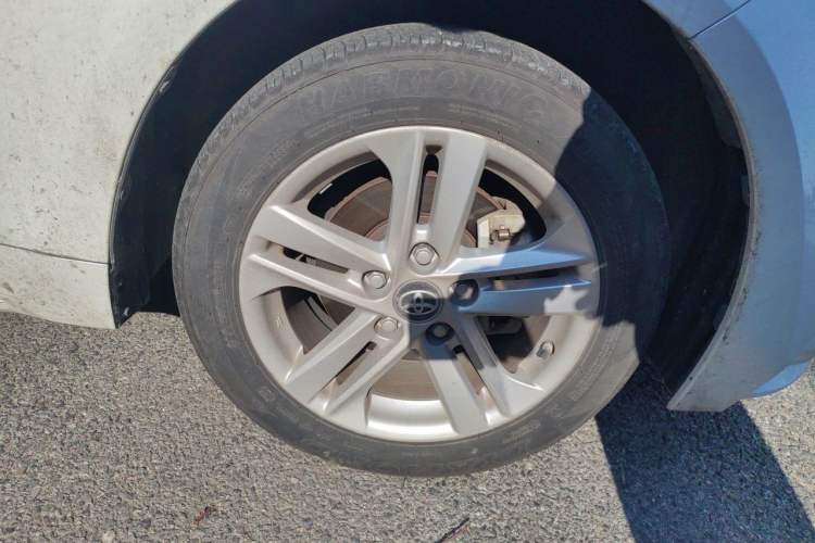 Used Toyota Levin 2021 185T CVT Luxury Edition Right Front Wheel Hub