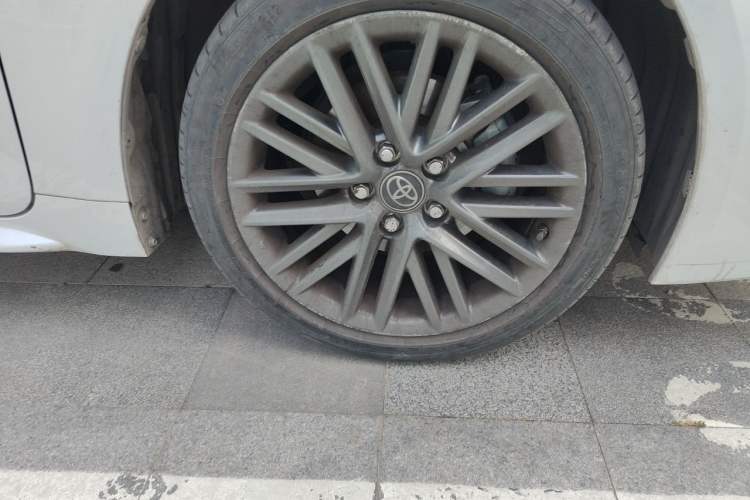 Used Toyota Levin 2021 2.0L Luxury Edition Right Front Wheel Hub