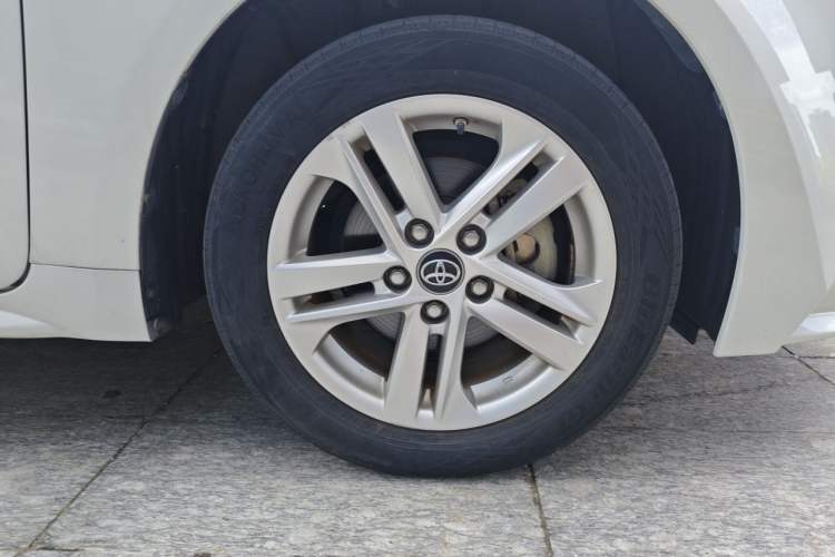 Used Toyota Levin 2021 185T CVT Entry-Level Version Right Front Wheel Hub