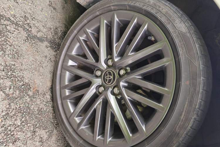 Used Toyota Levin 2021 2.0L Luxury Edition Right Front Wheel Hub