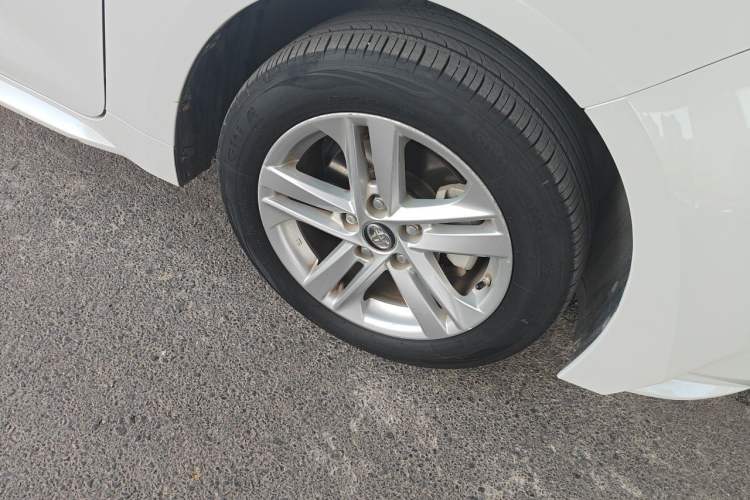 Used Toyota Levin 2021 185T CVT Luxury Edition Right Front Wheel Hub