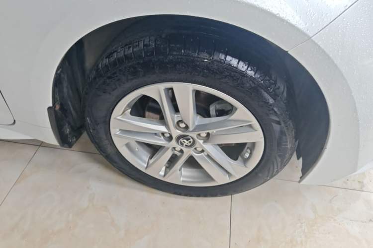 Used Toyota Levin 2021 185T CVT Luxury Edition Right Front Wheel Hub