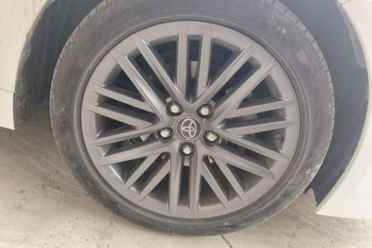 Used Toyota Levin 2021 2.0L Luxury Edition Right Front Wheel Hub