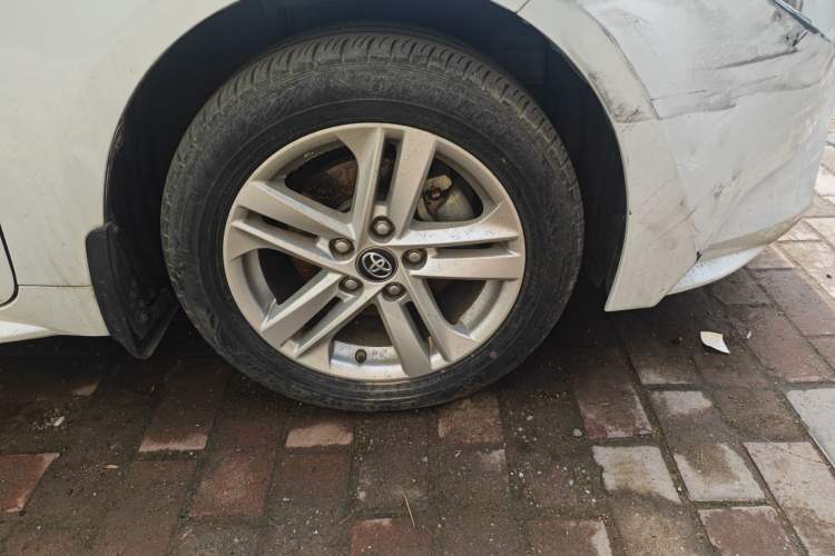 Used Toyota Levin 2021 185T CVT Luxury Edition Right Front Wheel Hub