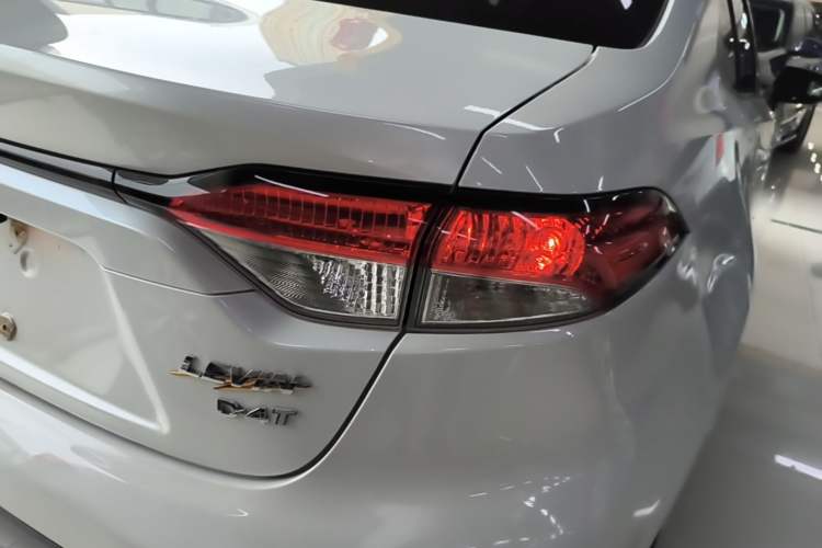 Used Toyota Levin 2021 185T CVT Luxury Edition Right Rear Taillight