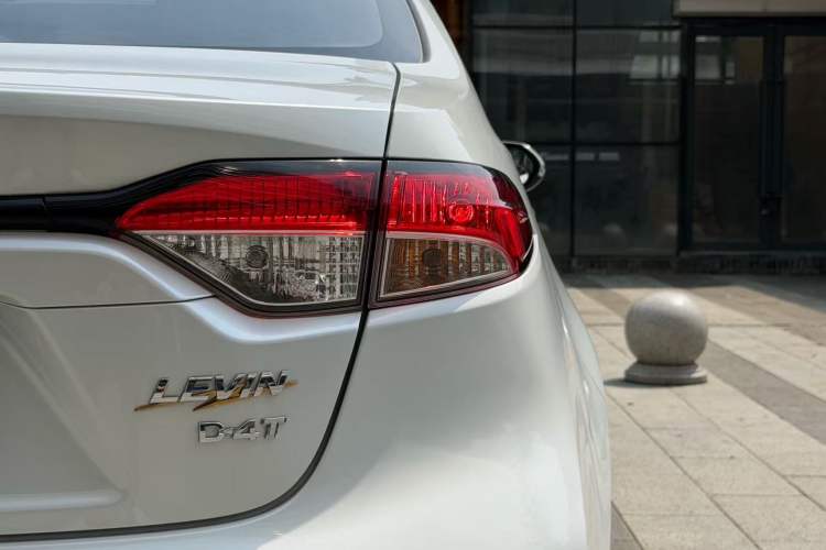 Used Toyota Levin 2021 185T CVT Sport Edition Right Rear Taillight