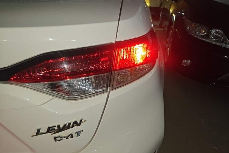 Used Toyota Levin 2021 185T CVT Entry-Level Version Right Rear Taillight