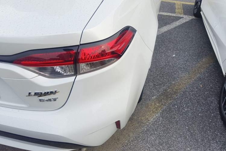 Used Toyota Levin 2021 185T CVT Luxury Edition Right Rear Taillight