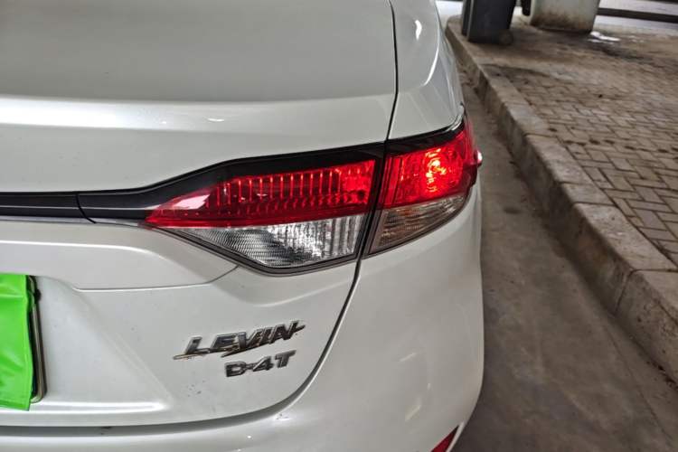 Used Toyota Levin 2021 185T CVT Sport Edition Right Rear Taillight