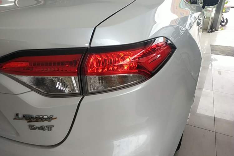 Used Toyota Levin 2021 185T CVT Luxury Edition Right Rear Taillight