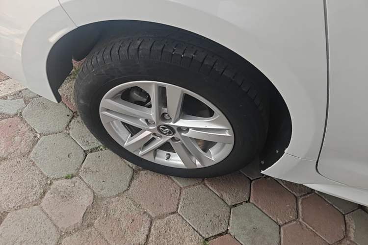 Used Toyota Levin 2021 185T CVT Luxury Edition Right Rear Wheel Hub